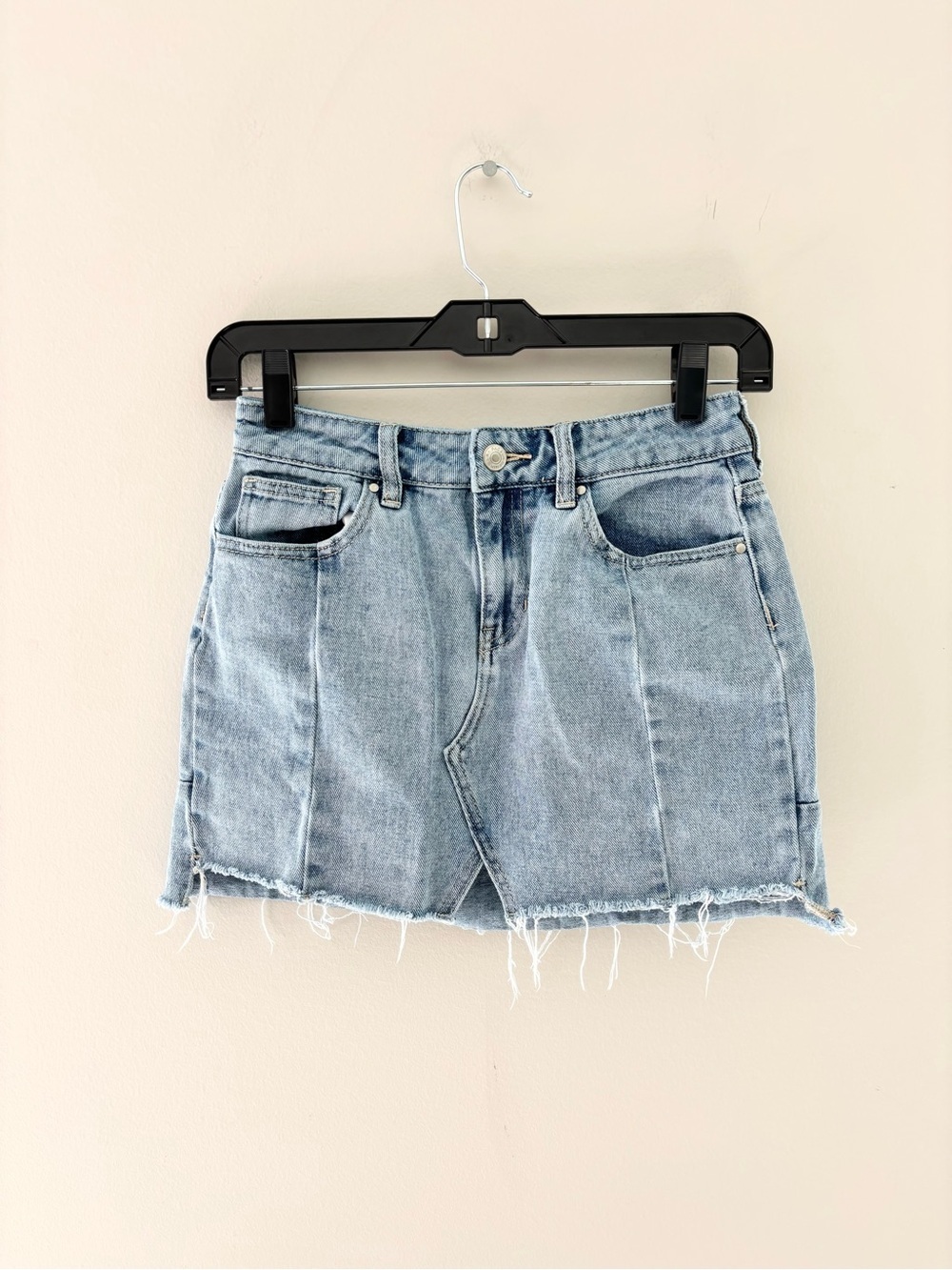 PacSun Light Wash Raw Hem Denim Mini Skirt Size 24